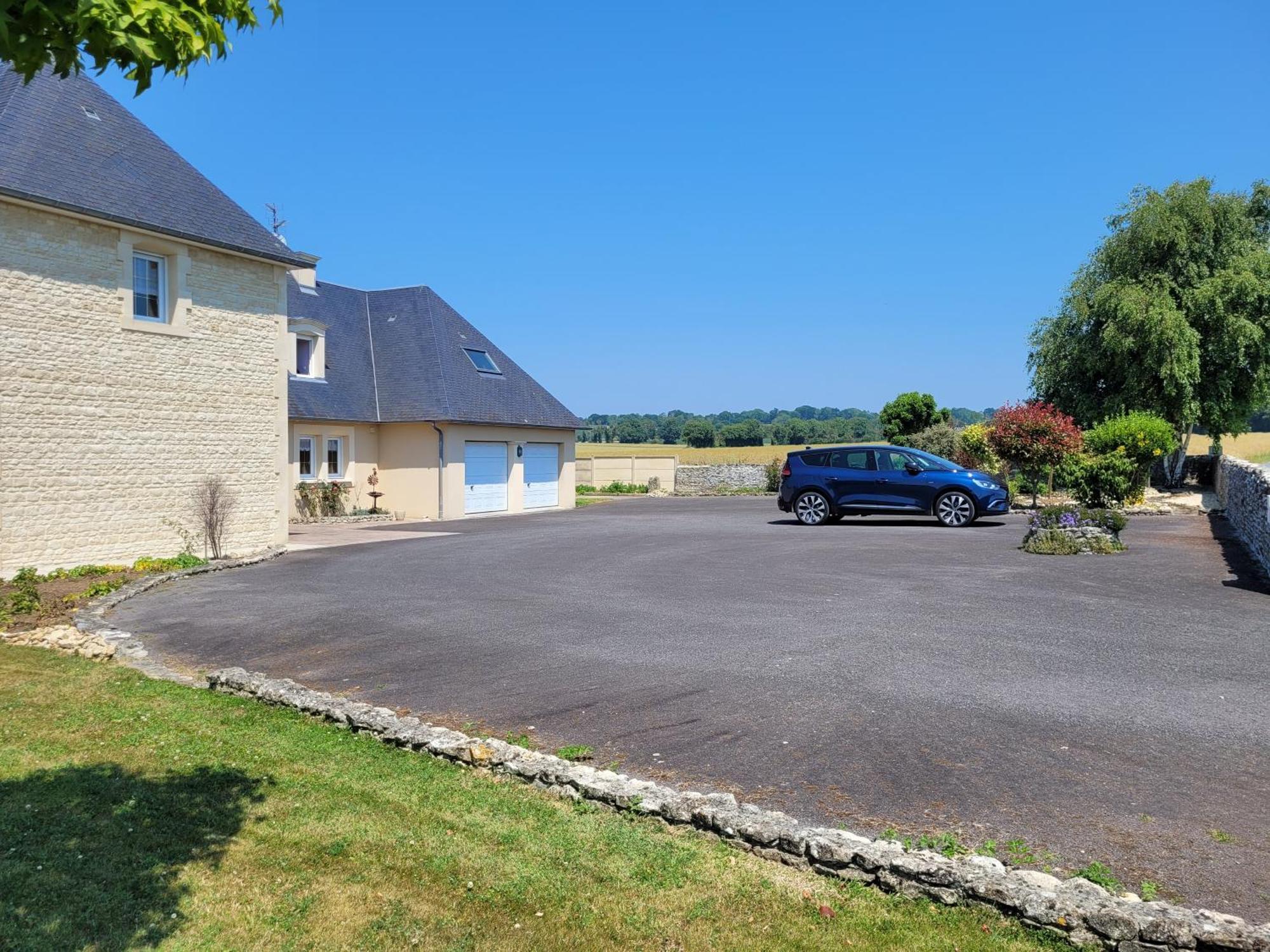 Osy Normandy Bed & Breakfast Russy ภายนอก รูปภาพ